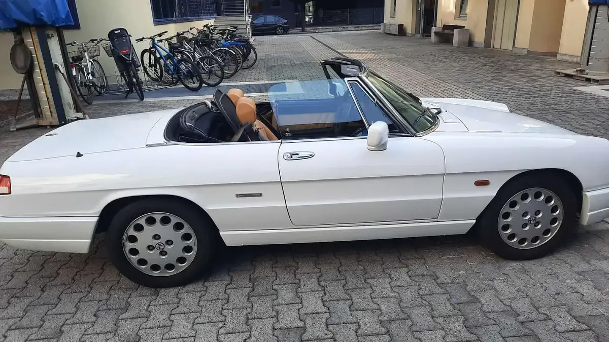 Usata Alfa Romeo Spider 122 CV (89 kW) 1992 Cabrio
