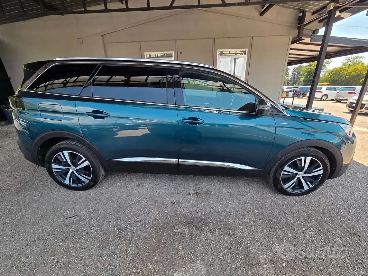 Usata Peugeot 5008 GT-line 150 CV (110 kW) 2017 Blu SUV