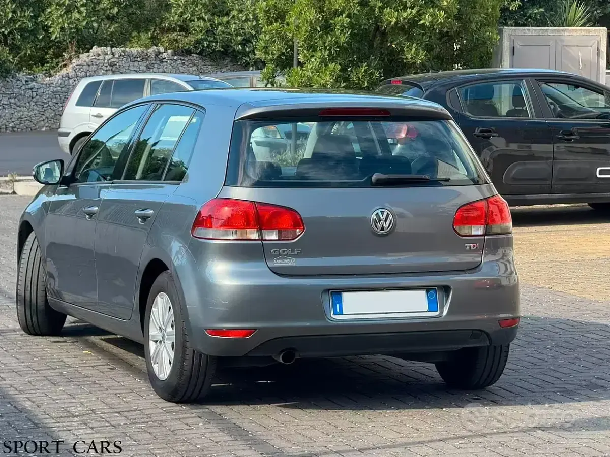 Usata VW Golf VI Comfortline 105 CV (77 kW) 2010 Grigio Utilitaria