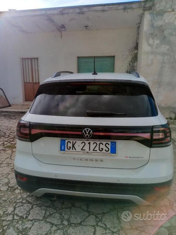 Usata VW T-Cross 116 CV (85 kW) 2023 Bianco SUV