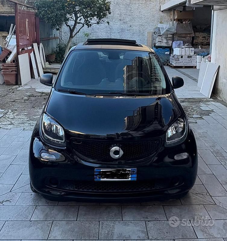 Usata Smart ForFour Passion 90 CV (66 kW) 2020 Nero Utilitaria