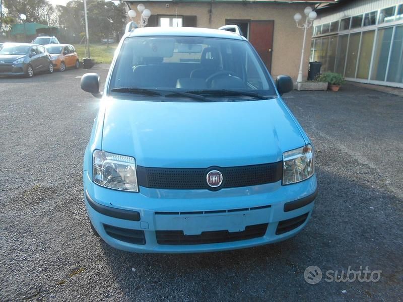 Usata Fiat Panda Dynamic 69 CV (50 kW) 2011 Blu Utilitaria