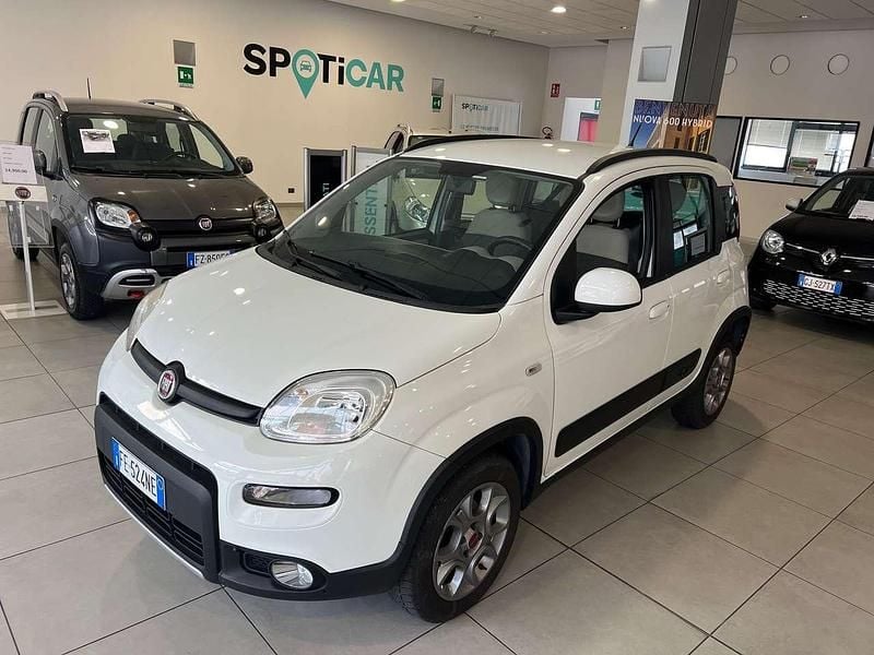 Usata Fiat Panda 4x4 86 CV (63 kW) 2016 Bianco metalizzato Utilitaria