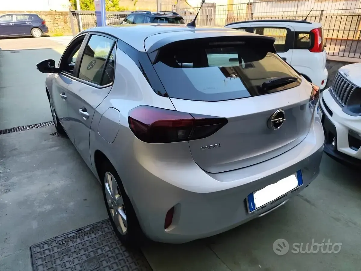 Usata Opel Corsa Edition 102 CV (75 kW) 2022 Grigio Utilitaria