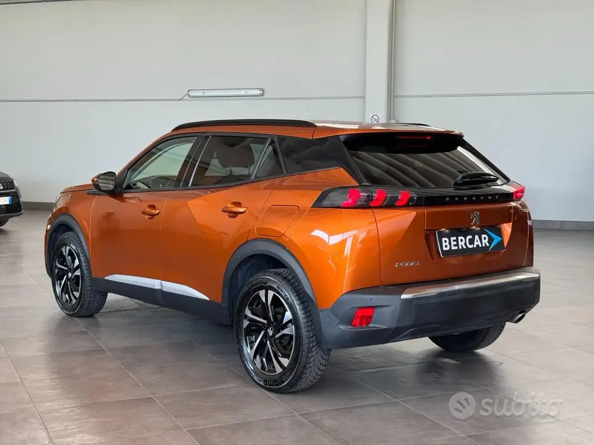 Usata Peugeot 2008 Allure 131 CV (96 kW) 2021 Giallo SUV