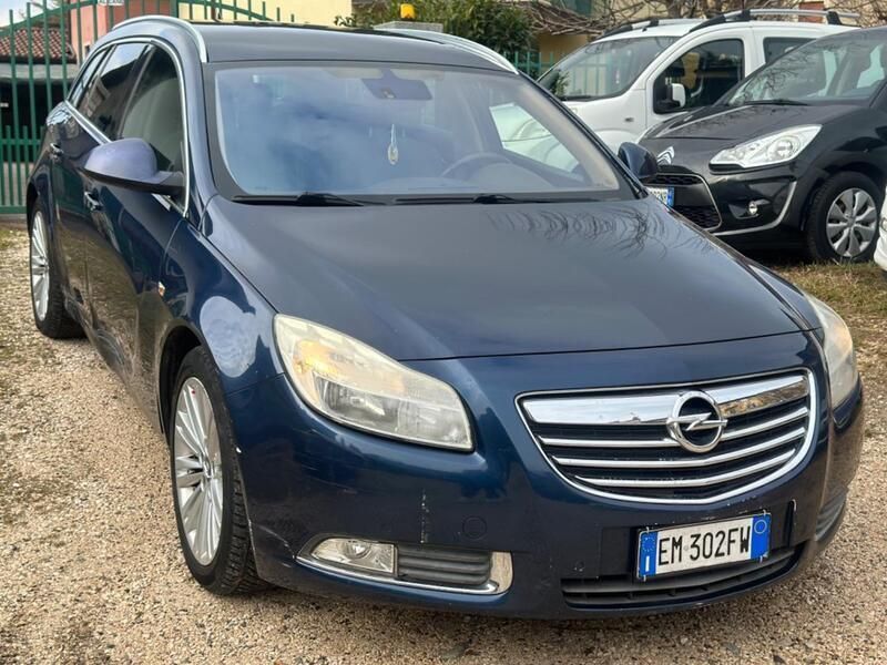 Usata Opel Insignia Cosmo 160 CV (117 kW) 2012 Blu Station wagon