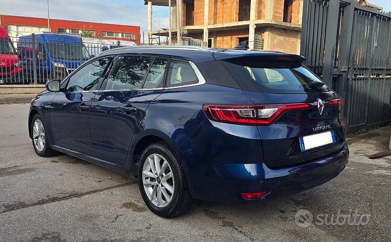 Usata Renault Mégane GrandTour Business 115 CV (84 kW) 2019 Blu Station wagon