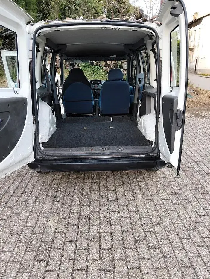 Usata Fiat Doblò 103 CV (75 kW) 2004 Bianco Monovolume