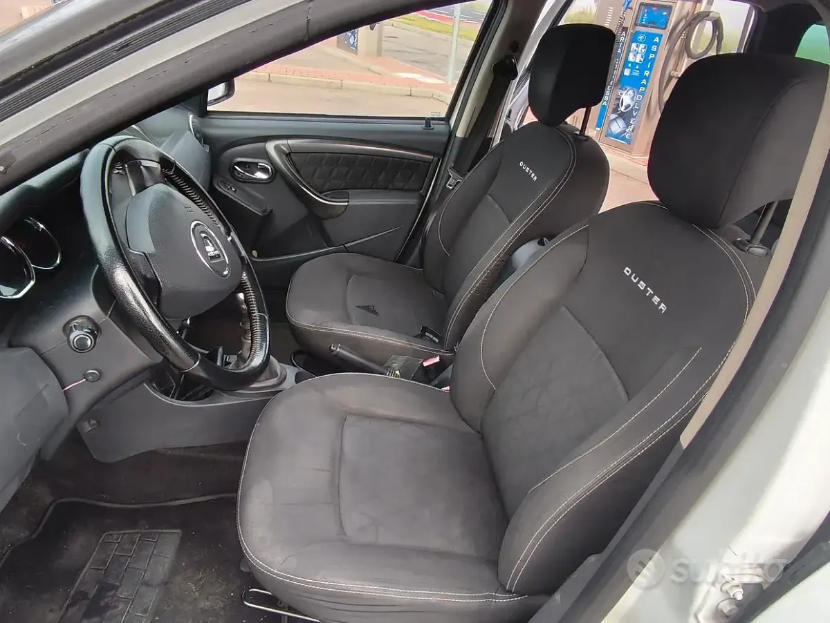 Usata Dacia Duster Lauréate 109 CV (80 kW) 2014 Bianco SUV