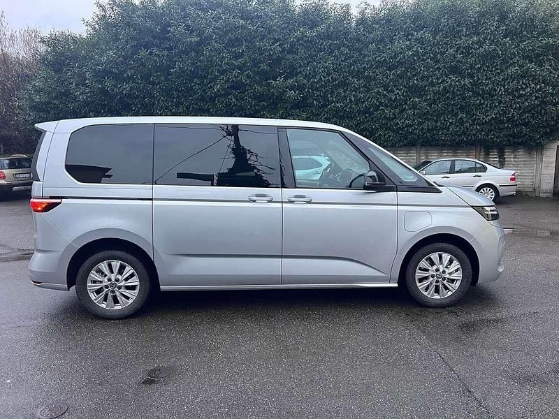 Usata VW Multivan 218 CV (160 kW) 2023 Grigio Furgone