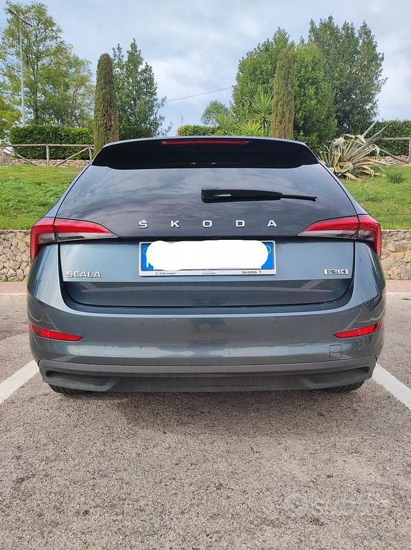 Usata Skoda Scala Sport 90 CV (66 kW) 2021 Grigio Utilitaria