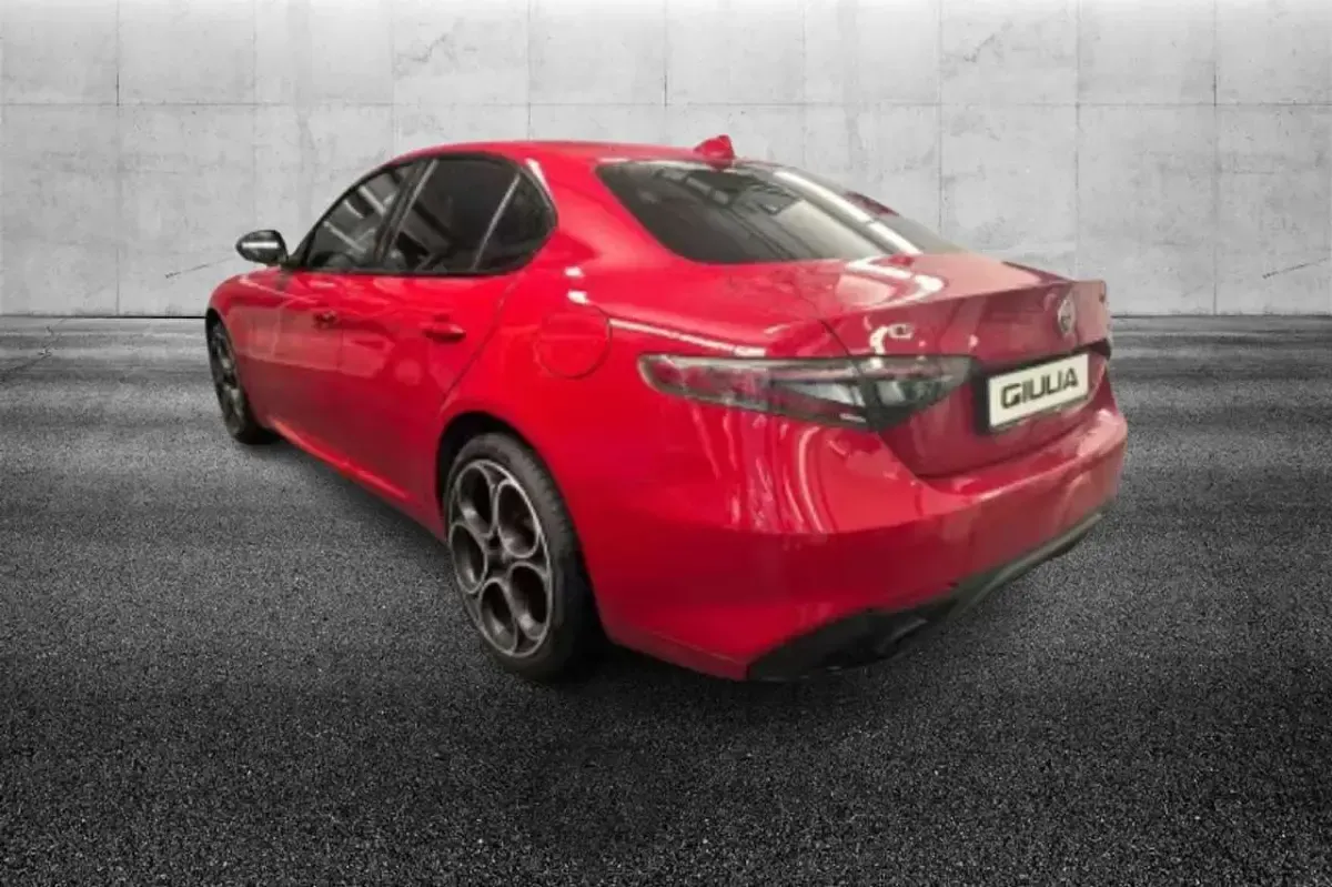 Usata Alfa Romeo Giulia Competizione 280 CV (205 kW) 2023 Rosso Berlina