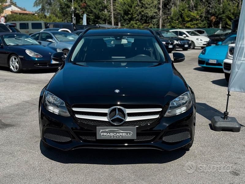 Usata Mercedes C180 Exclusive 116 CV (85 kW) 2016 Nero Station wagon