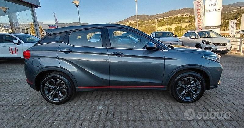 Usata DFSK Glory 500 106 CV (77 kW) 2025 Grigio Station wagon