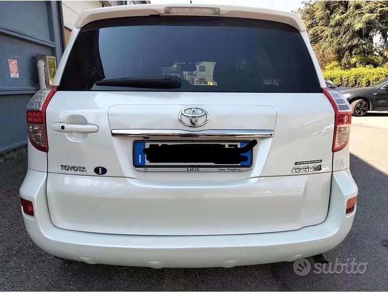 Usata Toyota RAV4 Style 150 CV (110 kW) 2013 Bianco SUV
