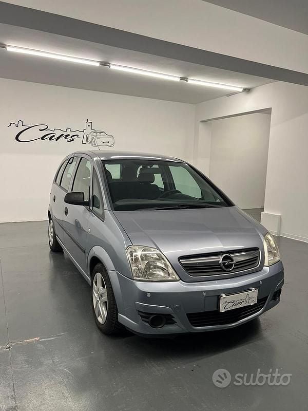 Usata Opel Meriva Enjoy 90 CV (66 kW) 2010 Grigio Monovolume