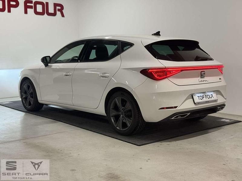 Usata Seat Leon FR 110 CV (80 kW) 2020 Bianco Berlina