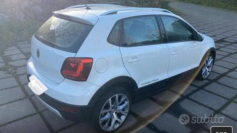 Usata VW Polo Cross 90 CV (66 kW) 2015 Bianco Utilitaria