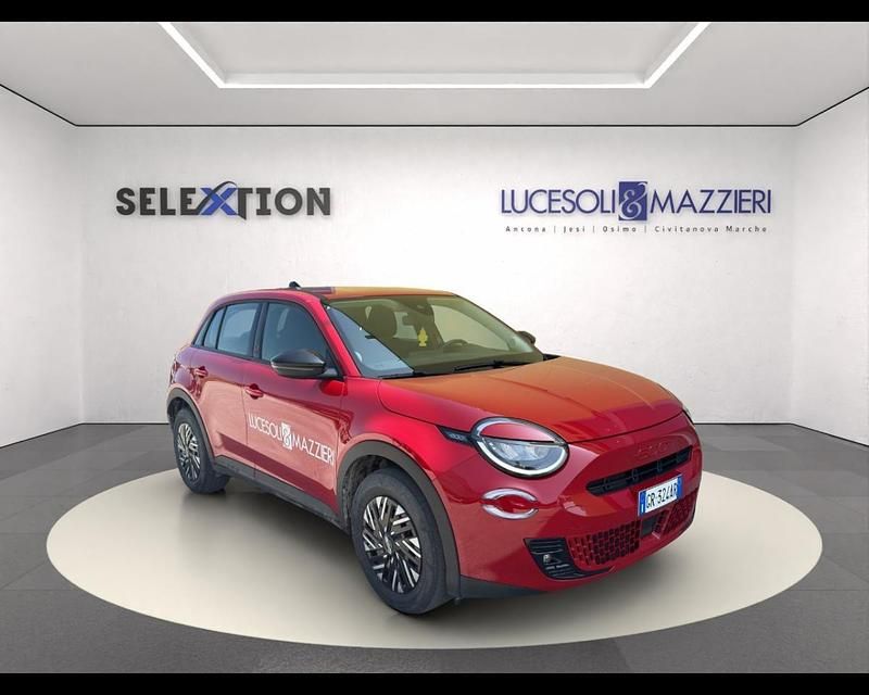 Usata Fiat 600 Red 114 kW (156 CV) 2023 Rosso SUV