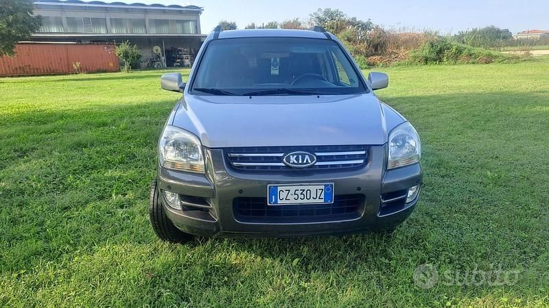 Usata Kia Carens 112 CV (82 kW) 2006 Monovolume