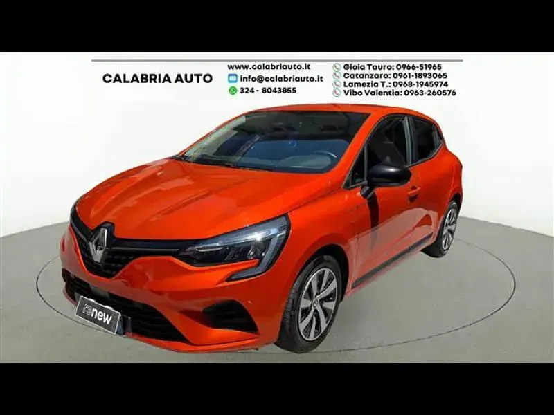 Usata Renault Clio Equilibre 100 CV (73 kW) 2023 Arancione Utilitaria