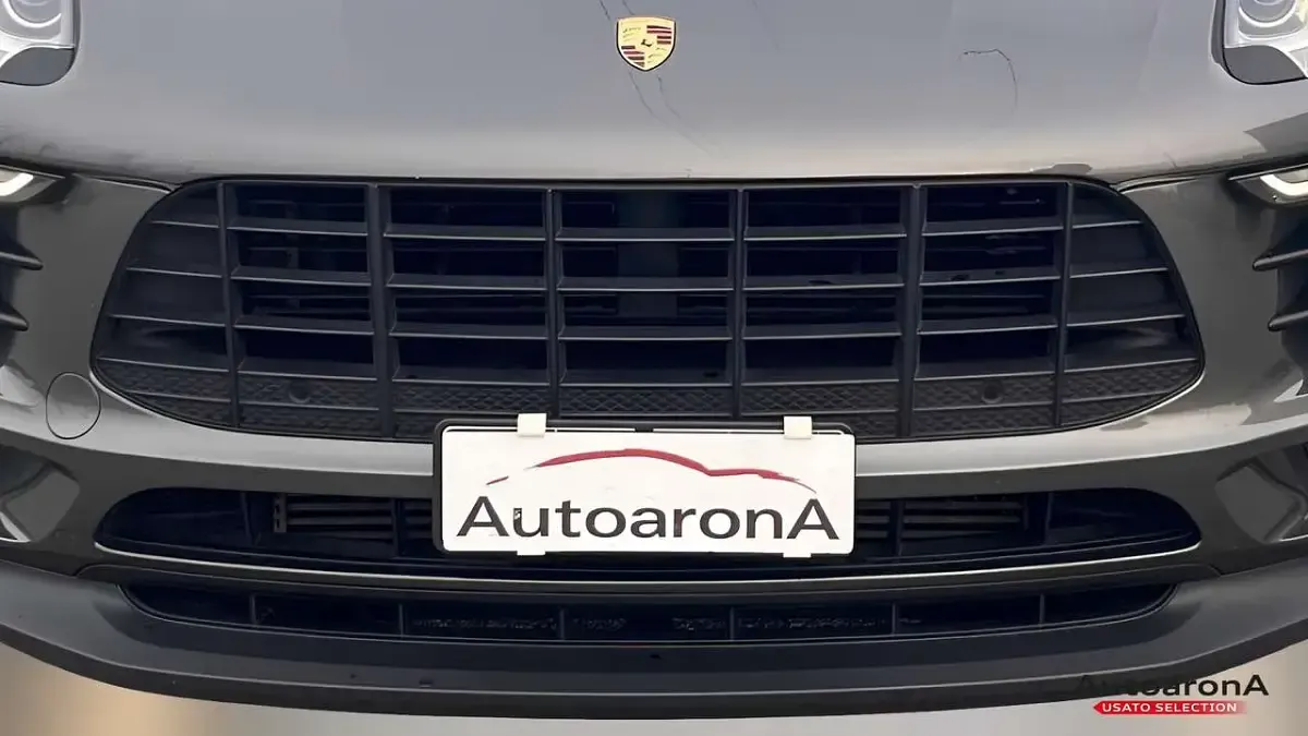 Usata Porsche Macan 250 CV (183 kW) 2015 Grigio SUV
