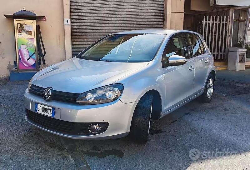 Begagnad VW Golf VI 105 HK (77 kW) 2010 Grå Halvkombi