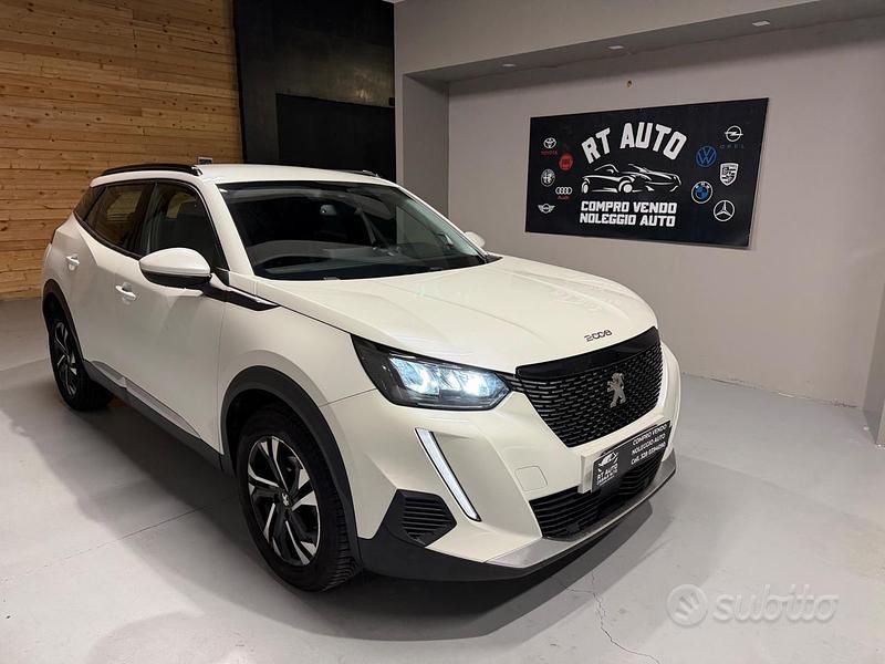Usata Peugeot 2008 Allure 131 CV (96 kW) 2021 Bianco SUV