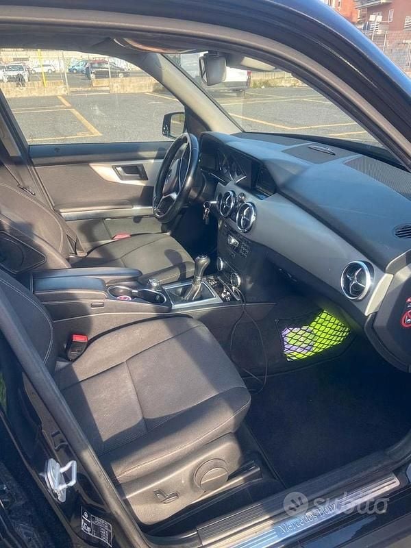 Usata Mercedes GLK200 143 CV (105 kW) 2014 Nero SUV