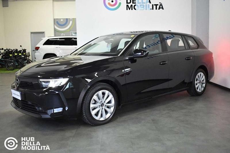 Usata Opel Astra Edition 131 CV (96 kW) 2024 Nero Station wagon
