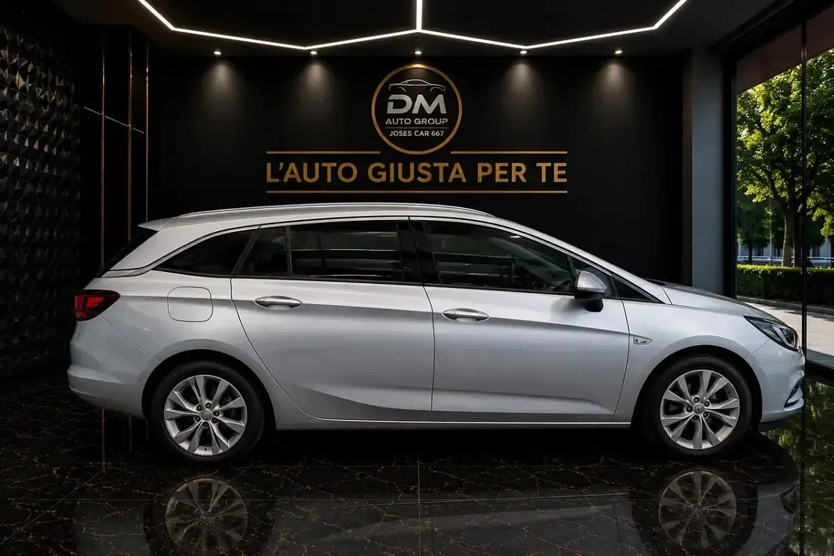 Usata Opel Astra Business Elegance 122 CV (89 kW) 2020 Argento Station wagon