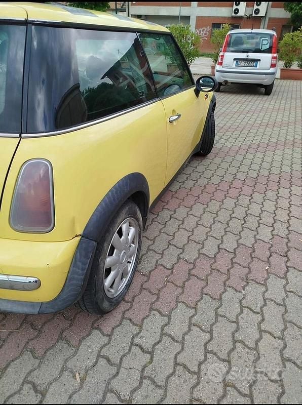 Usata Mini Cooper 2004 Utilitaria