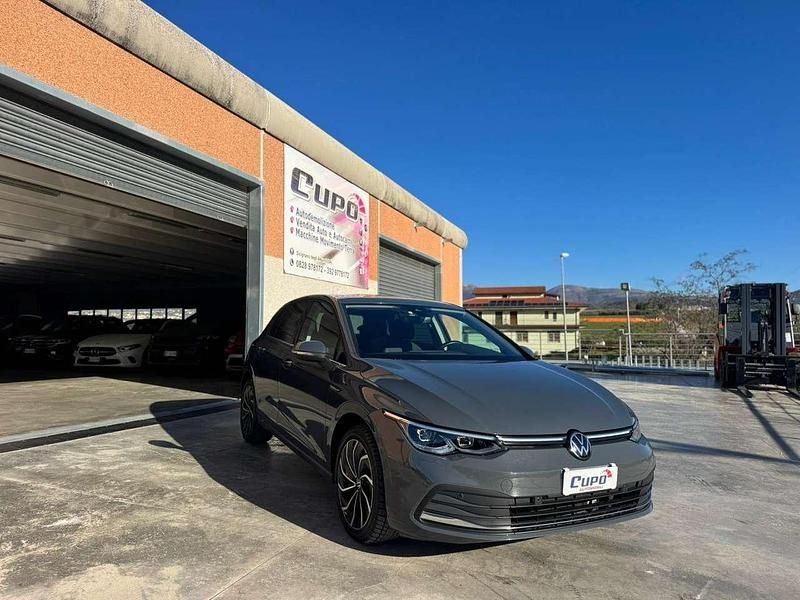 Other Usata 2022 VW Golf Style Tre volumi | 22.990 € (Buon prezzo) - Immagine 1/4