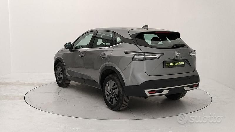 Gebraucht Nissan Qashqai Acenta 140 PS (102 kW) 2025 Grau SUV