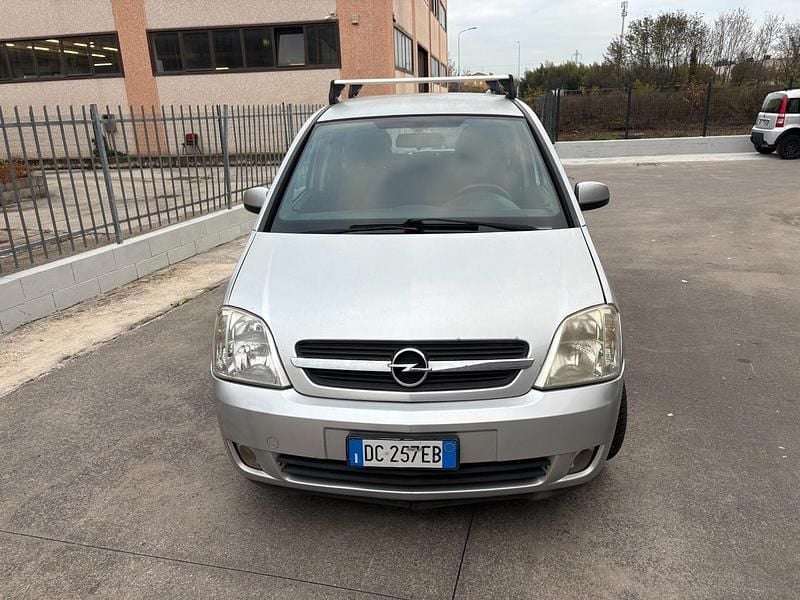 Usata Opel Meriva Enjoy 104 CV (76 kW) 2006 Grigio Monovolume