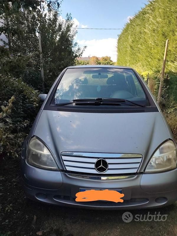 Grigio Usata 1999 Mercedes A160 Due volumi | 500 € (Super prezzo) - Immagine 1/4