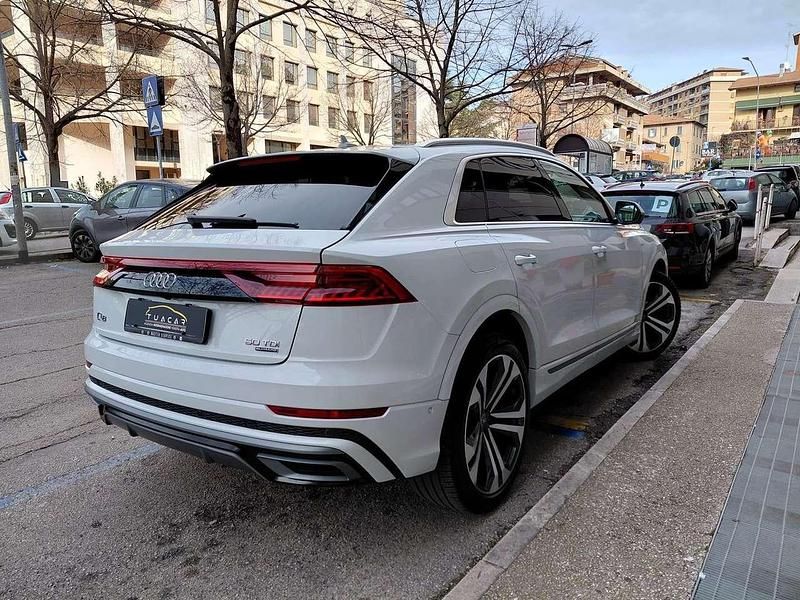Usata Audi Q8 Sport 286 CV (210 kW) 2018 Bianco SUV