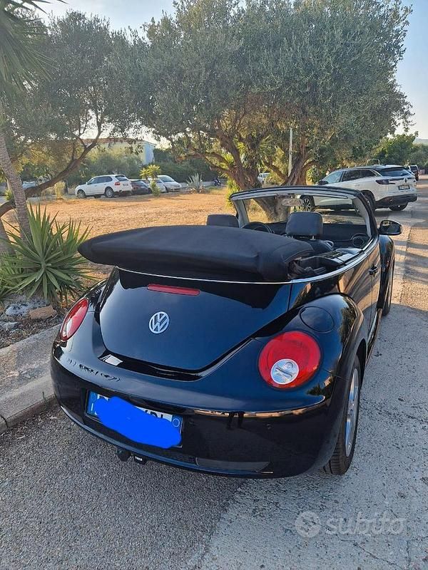 Usata VW New Beetle 105 CV (77 kW) 2006 Nero Utilitaria
