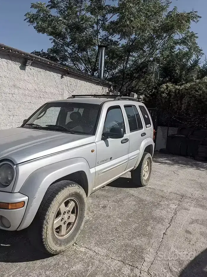 Usata Jeep Cherokee 143 CV (105 kW) 2002 SUV