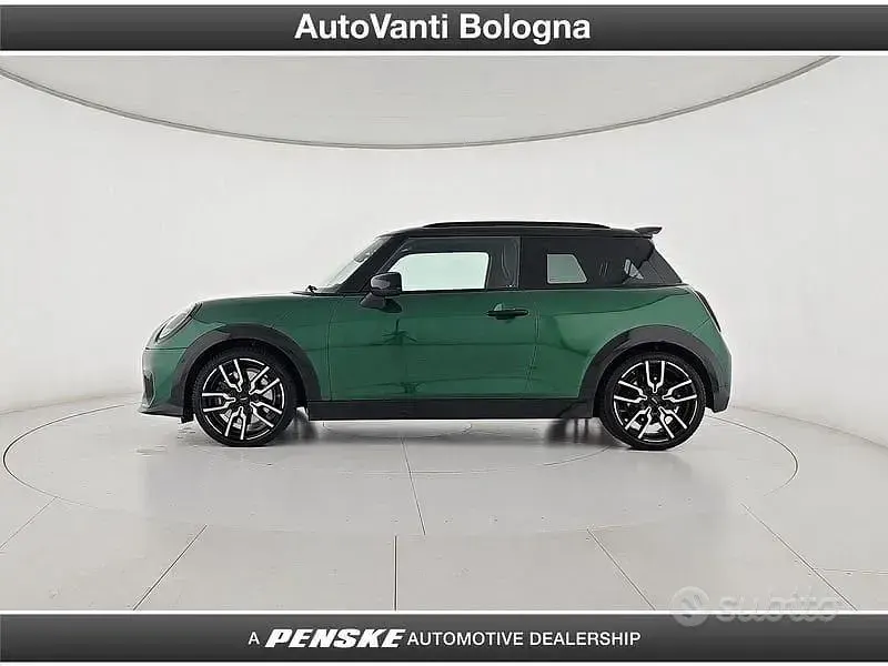 Usata Mini John Cooper Works 156 CV (114 kW) 2025 Verde Utilitaria
