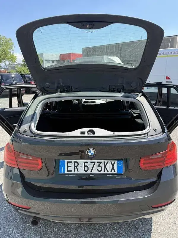 Usata BMW 320 Sport Line 184 CV (135 kW) 2013 Station wagon