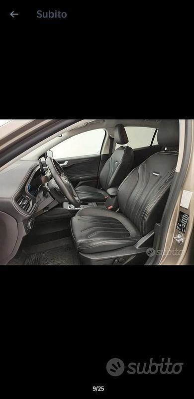 Usata Ford Focus Vignale 120 CV (88 kW) 2019 Marrone Berlina