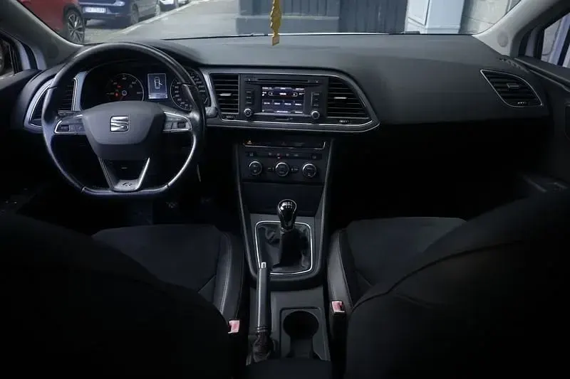 Usata Seat Leon FR 150 CV (110 kW) 2013 Bianco Utilitaria