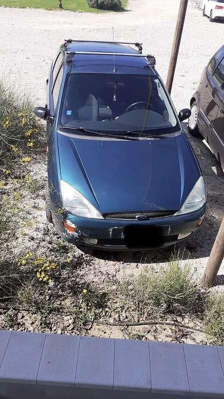 Usata Ford Focus Zetec 101 CV (74 kW) 2000 Berlina