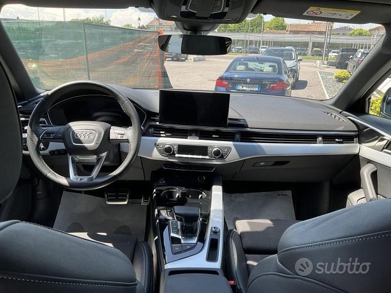 Usata Audi A4 S-Line 190 CV (139 kW) 2020 Grigio metallizzato Station wagon