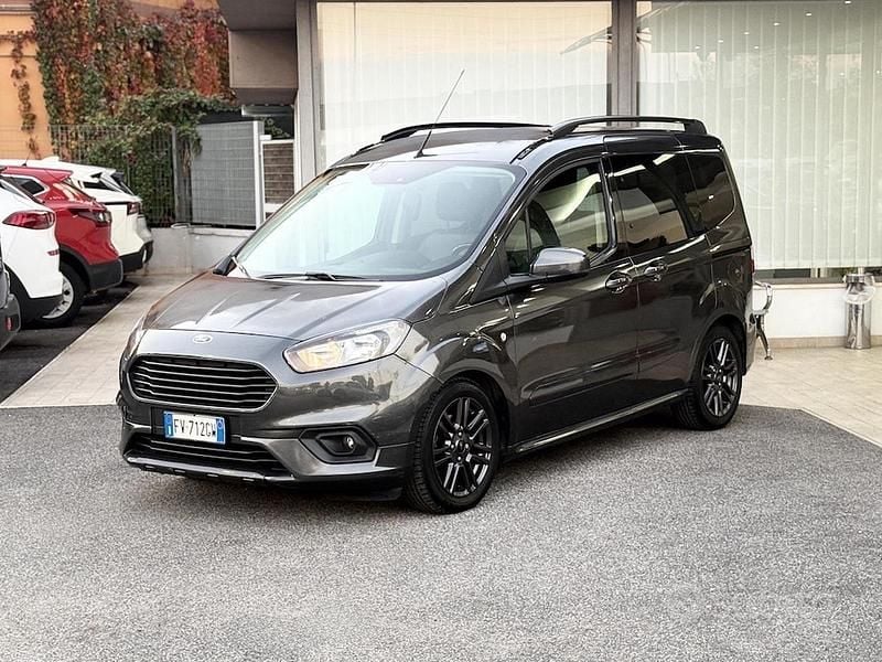 Usata Ford Tourneo Courier 75 CV (55 kW) 2019 Grigio Monovolume