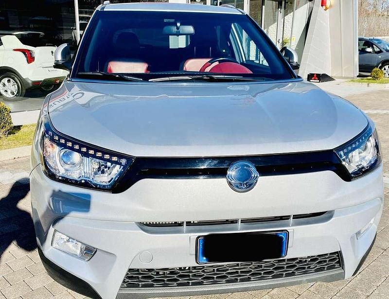 Usata Ssangyong (KGM) Tivoli 116 CV (85 kW) 2015 SUV