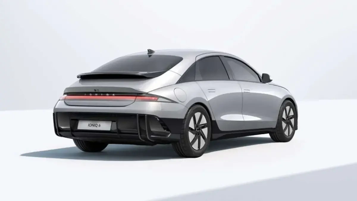Nuova Hyundai Ioniq 6 80 kW (110 CV) 2026 Argento Berlina