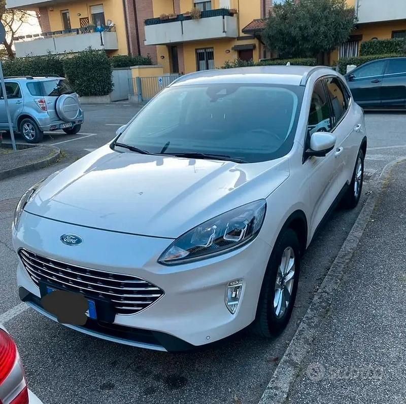 Usata Ford Kuga Titanium 120 CV (88 kW) 2020 SUV