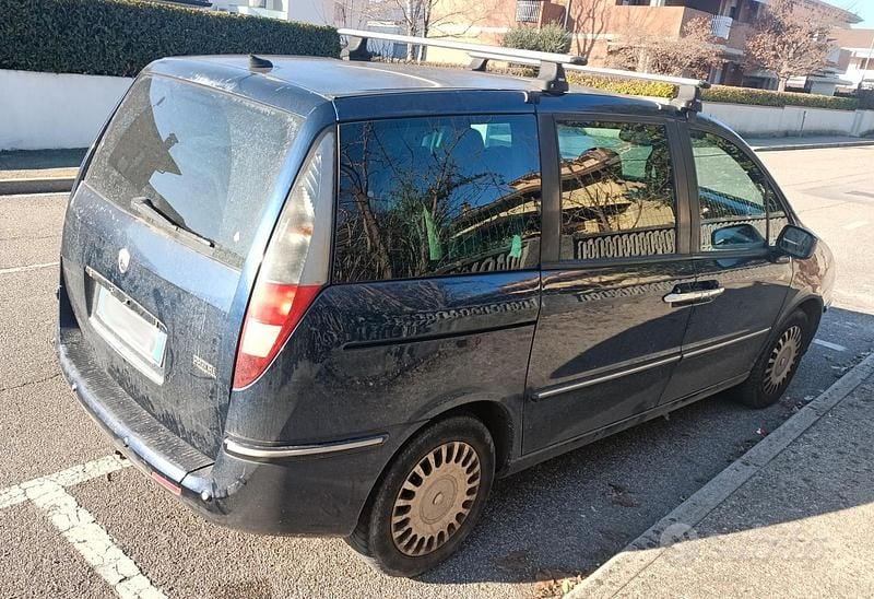 Usata Lancia Phedra 136 CV (100 kW) 2007 Blu Monovolume